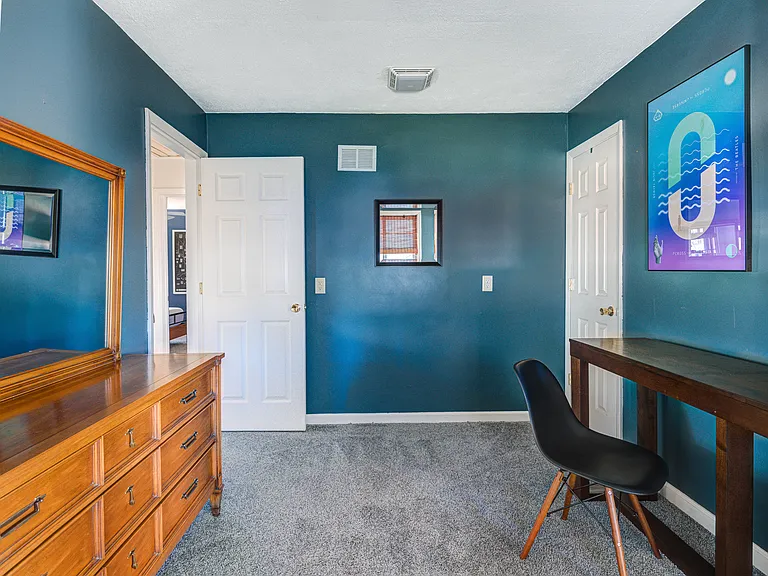 1052 N Layman Ave — Photo 22
