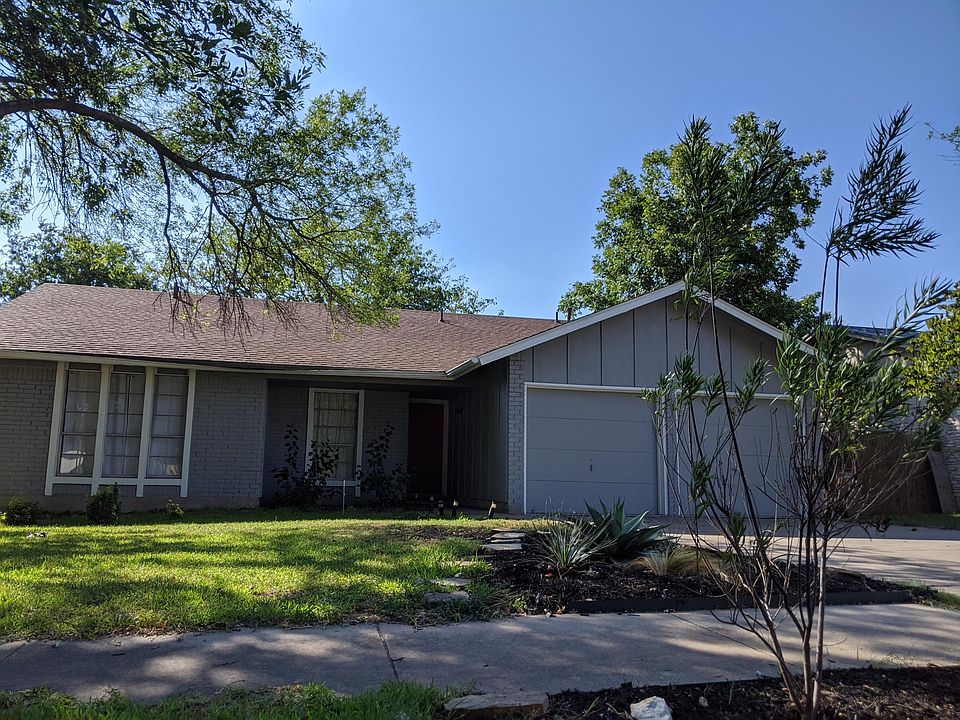 1st image of 10702 Barnhill Dr