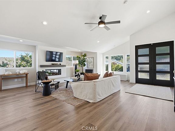 5th image of 1040 Capistrano Ct