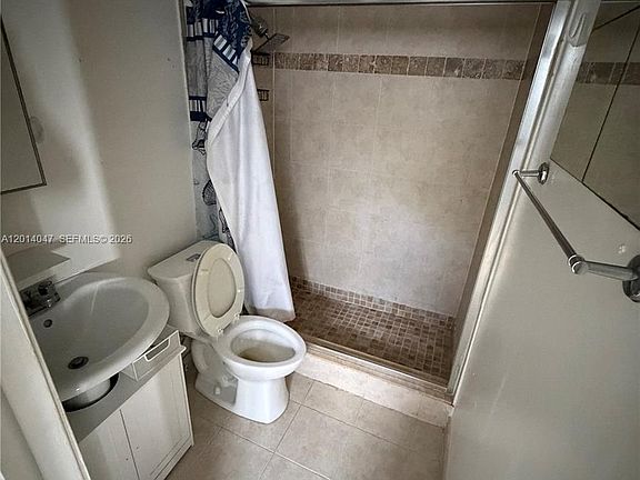 4th image of 1342 Drexel Ave APT 205