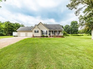51 Hunters Ridge Dr, Fayetteville, TN 37334