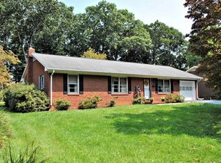 400 Overhill Rd, Christiansburg, VA 24073