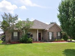 38391 Silverstone Ave, Prairieville, LA 70769