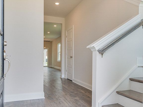 2nd image of 2536 Elmcroft Ave Lot 80