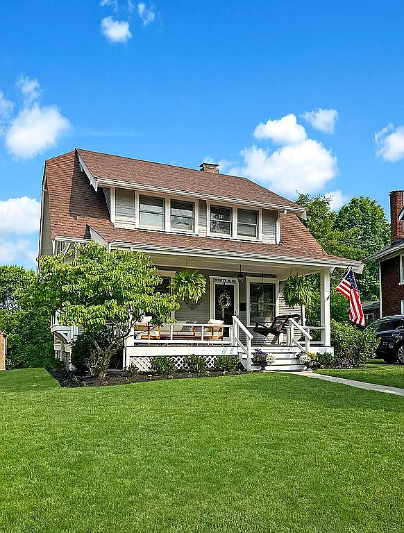 29 Hartweg Ave photo 1
