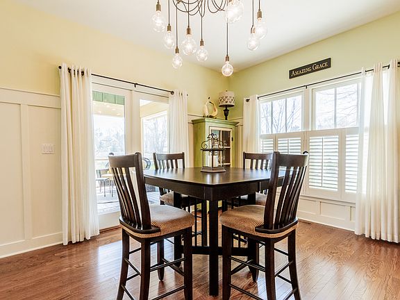 5th image of 2033 Chapel Ln