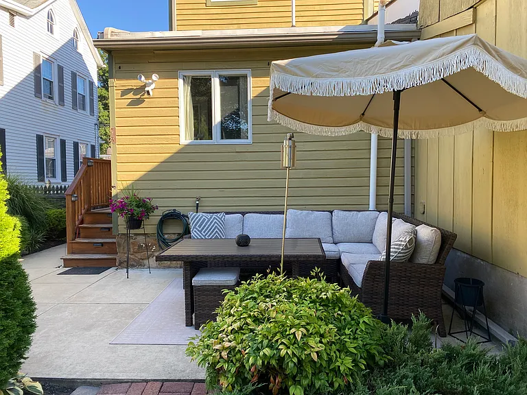130 E Marshall Ave — Photo 3