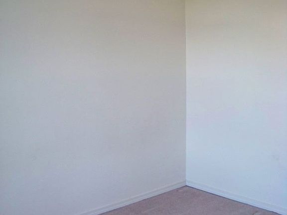 5th image of 740 SE Ireland St