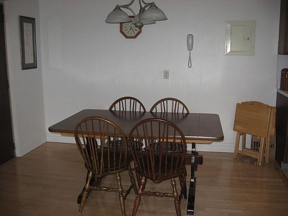4th image of 223 Rock St APT E6