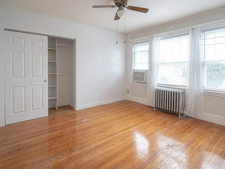 130 Francis St #1 — Photo 9