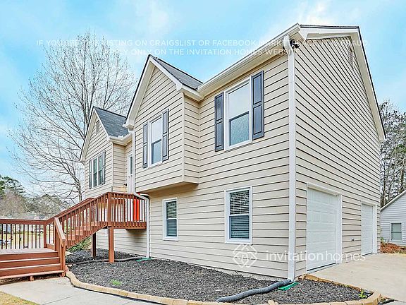3rd image of 126 Aztec Way SE
