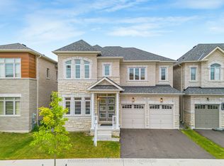 37 N Park Blvd, Oakville, ON L6M 0W8
