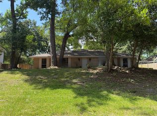 2619 N Woodloch St, Conroe, TX 77385