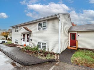 38 Sunny Valley Rd APT 24, New Milford, CT 06776