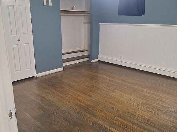3rd image of 664 Meacham Ave