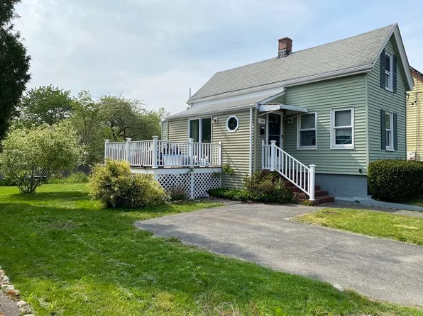 102 Wyman St, Lynn, MA 01905