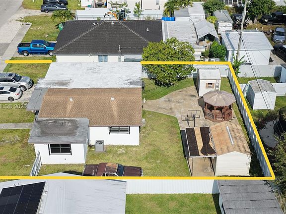 4th image of 10955 SW 217th Ter