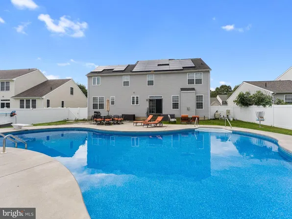319 Marissa Ct, Williamstown, NJ 08094