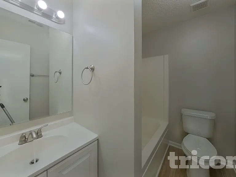 6207 Linda Vista Ln — Photo 13