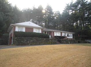 43 Old Greenville Rd, North Smithfield, RI 02896