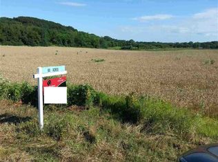 1 Csm London, Deerfield, WI 53531