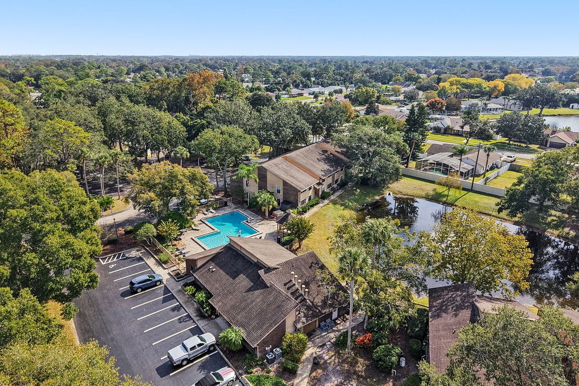 Enjoy a serene life by the lake