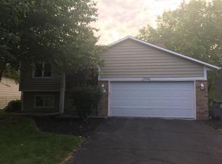 17641 S Shore Ln W, Eden Prairie, MN 55346