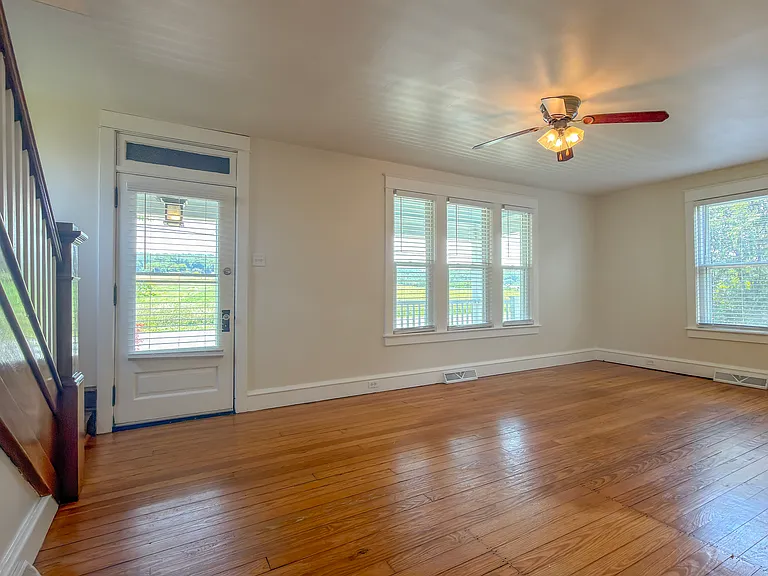 247 S Reamstown Rd — Photo 4