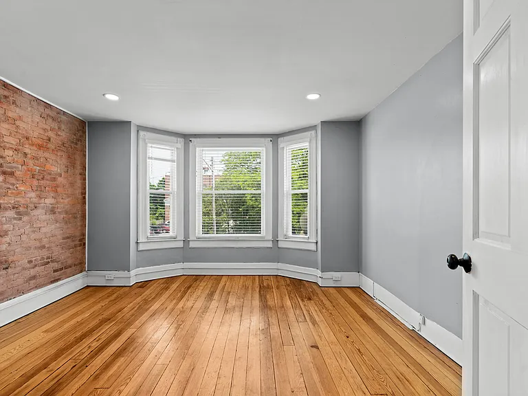 296 Main St #2 — Photo 6