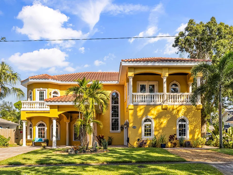 911 Jungle Ave