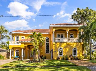 911 Jungle Ave, Saint Petersburg, FL 33710