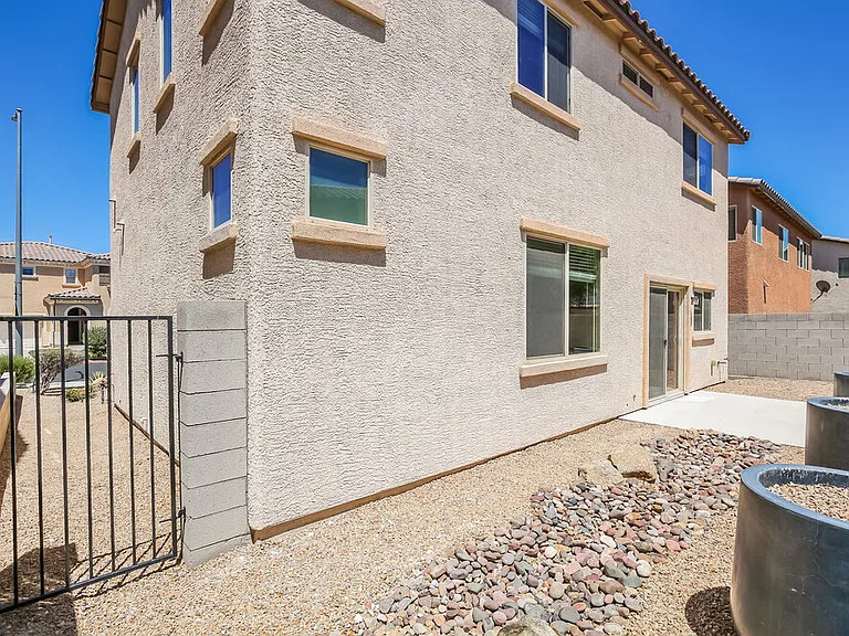 1409 Arc Dome Ave — Photo 17