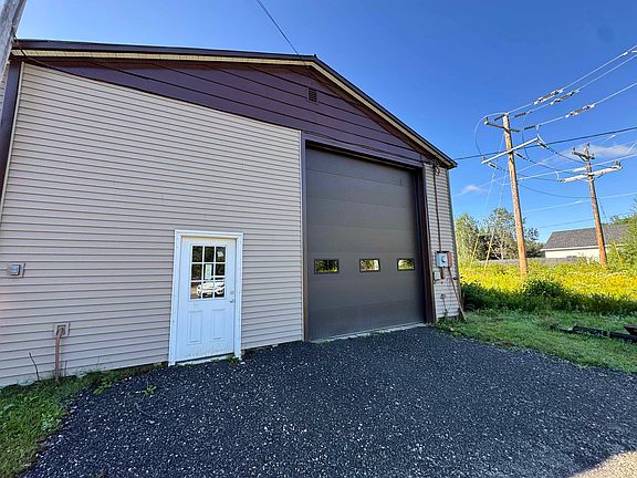 3rd image of 1008 Washington Street