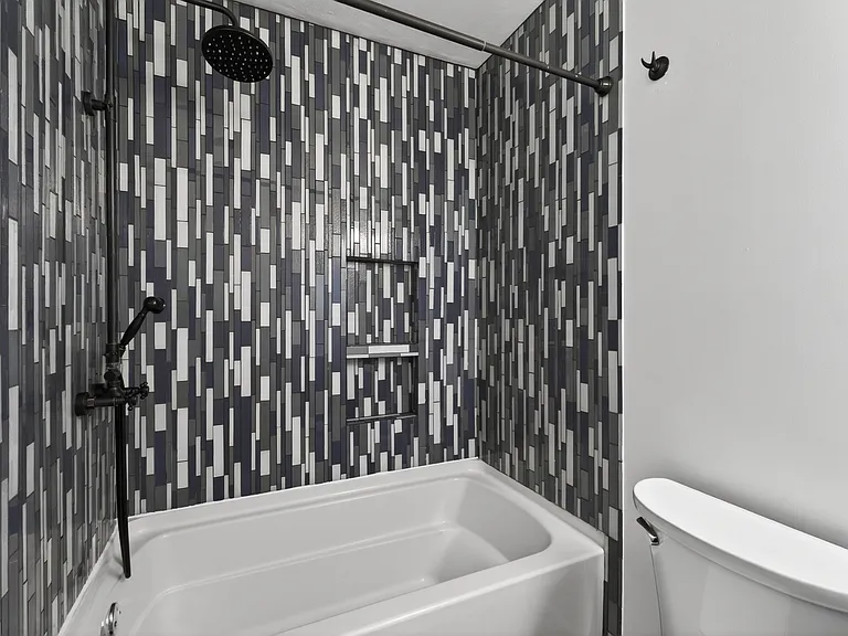 3200 Vermeer Dr #8 — Photo 39