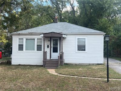 8716 Lucas And Hunt Rd, Saint Louis, MO, 63136