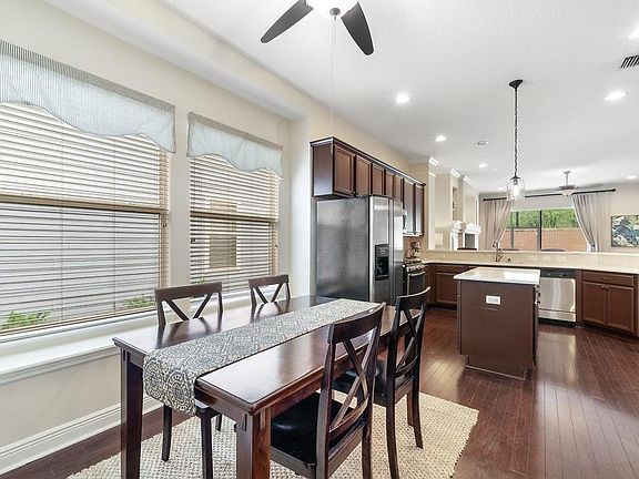 5th image of 9615 Royce Dr