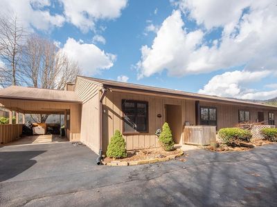 101 A Woodside Villa Dr, Franklin, NC, 28734