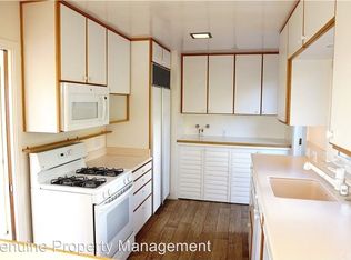 511 Seaward Rd, Corona Del Mar, CA 92625