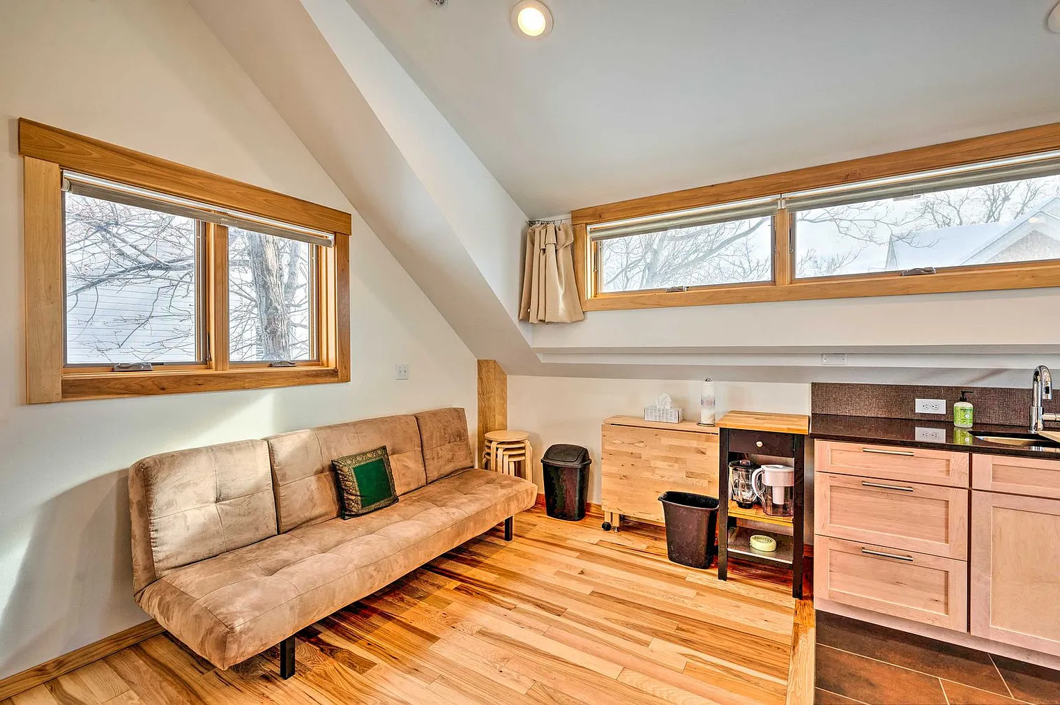 Studio, 1.0 bath, 398 sqft, $2,373 — Photo 4