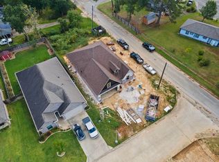 300 Long Leaf, Silsbee, TX 77656