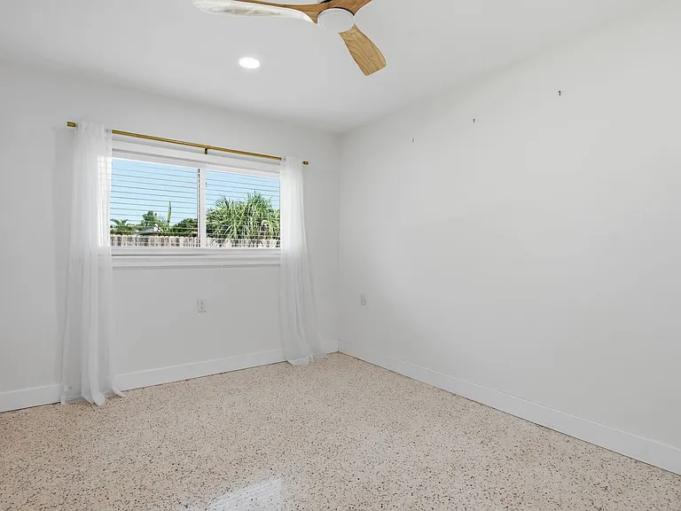 2488 Del Rio Way — Photo 19