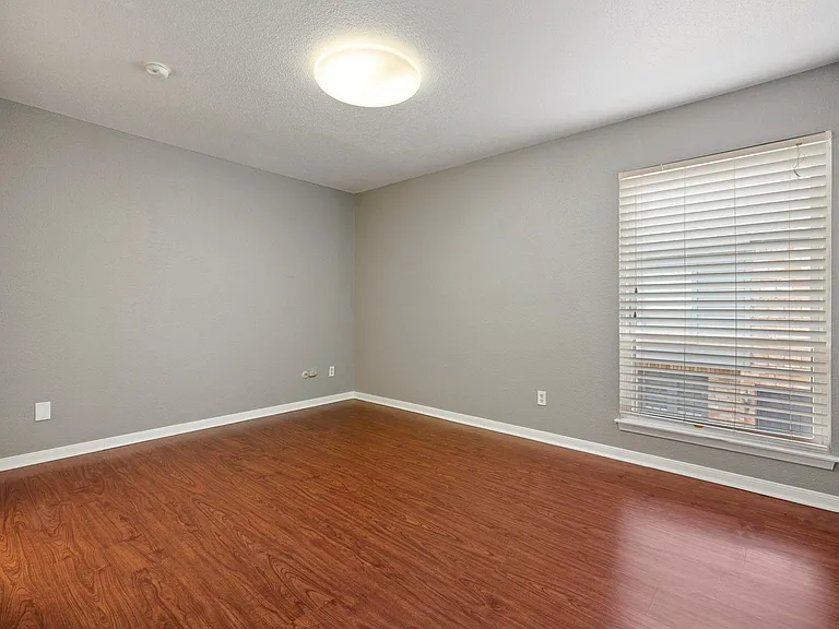 6111 Beverly Hill St #50 — Photo 15
