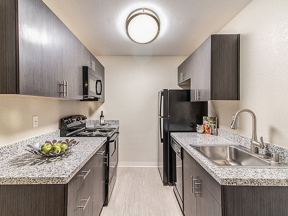 5th image of 40640 High St APT 713