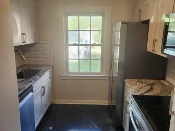 2653 Taylorsville Rd APT 1B, Louisville, KY 40205