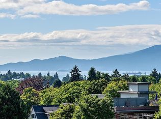 2228 Broadway W #710, Vancouver, BC V6K0B1