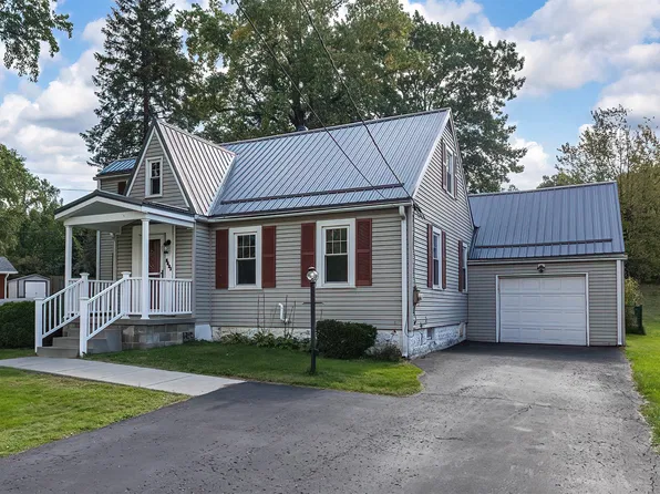 5831 E Lake Rd, Erie, PA 16511