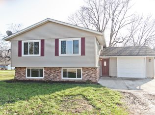 400 Cottage St NW, Shellsburg, IA 52332