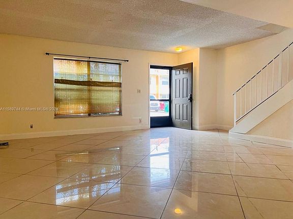 4th image of 6534 SW 41st St
