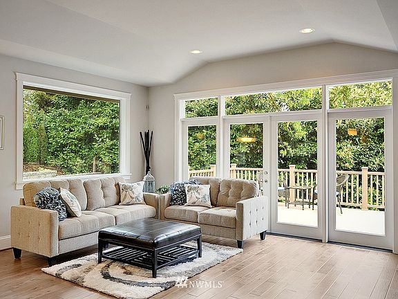 5th image of 11318 Greystone Drive SW #8A