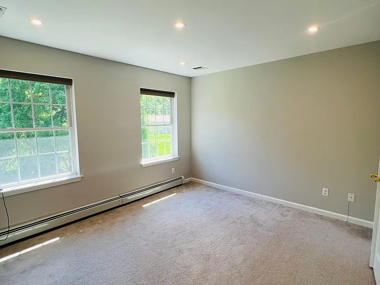 11 Frozen Ridge Rd — Photo 22